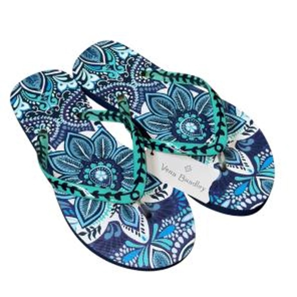 Vera Bradley RETIRED Blue Island Medallion Flip Flops NWT